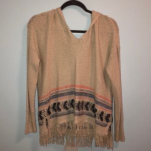 Cute light sweater! Never worn until now lol